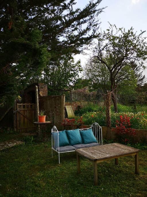 Au Coeur De Mortagne, Un Balcon Sur Le Perche Villa Kültér fotó